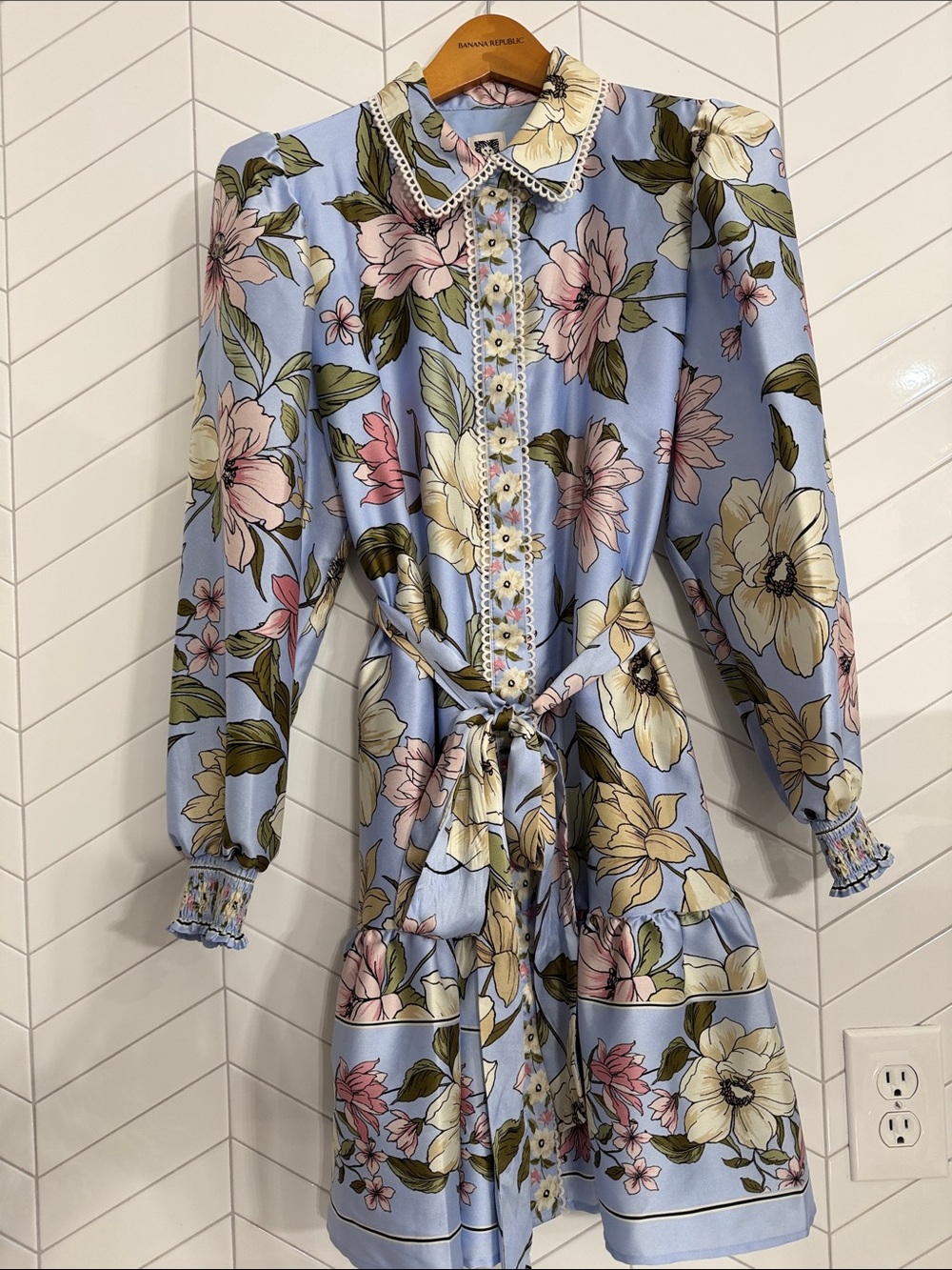Anne Klein Tiered Shirtdress in Surf Blue Multicolor Size 6